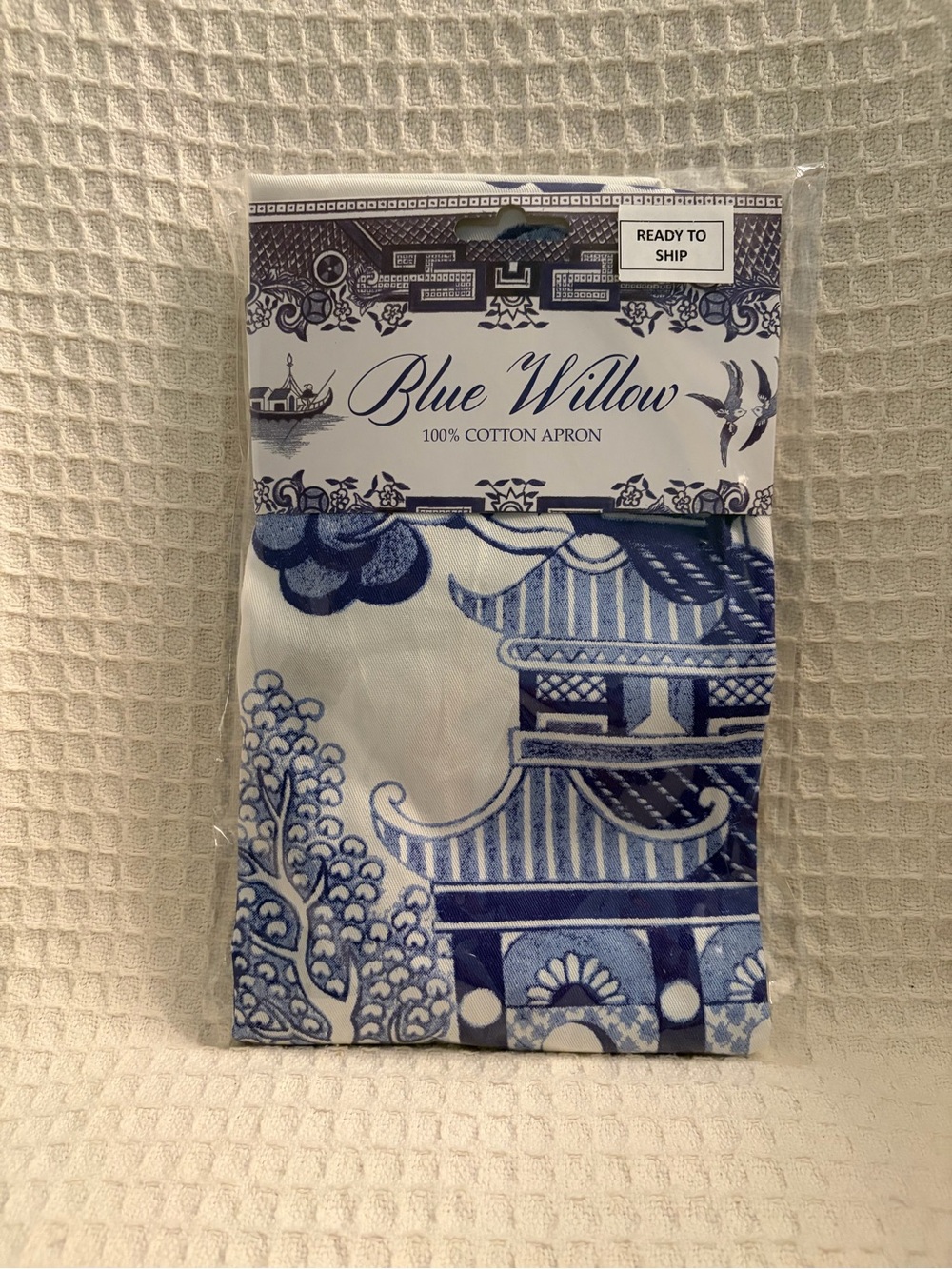 Gift Republic 2013 Blue Willow 100% Cotton Apron Blue & White Chinoiserie NWOT